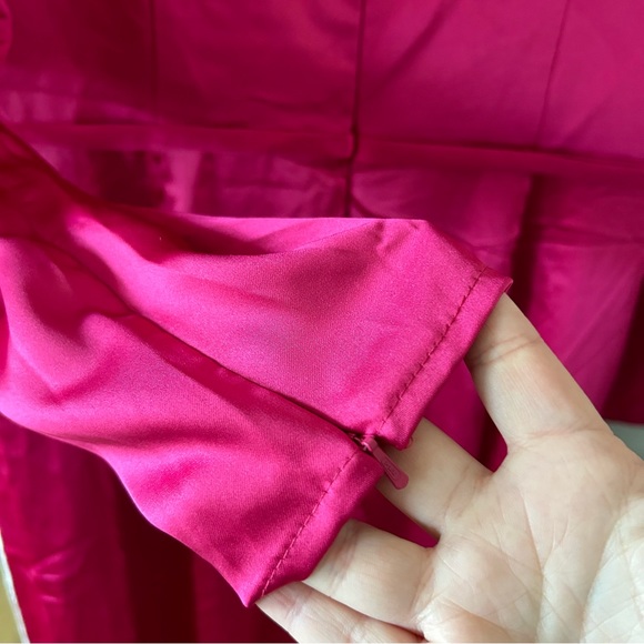 NWT Mac Duggal 26676 Structured Satin Bow Gown Magenta - Picture 8 of 8